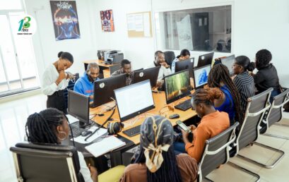 FINALISTAS DO CURSO DE CIÊNCIAS DA COMUNICAÇÃO INICIAM ESTÁGIO CURRICULAR NA RÁDIO ISPI