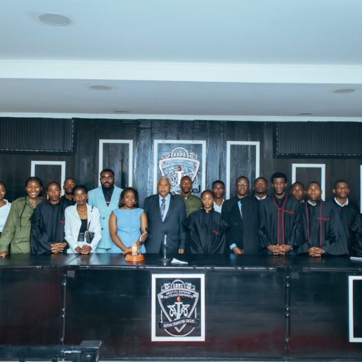 Tribunal Académico do ISPI: Estudantes Aplicam Direito Penal em Julgamento Simulado Inaugural