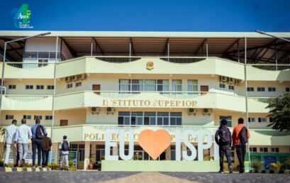 ISPI ENTRE AS 31 INSTITUIÇÕES DO ENSINO SUPERIOR AUTORIZADAS A LECCIONAR LICENCIATURA EM ENSINO PRIMÁRIO