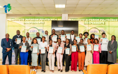 ESTUDANTES DO ISPI EM ESTÁGIO NAS AGÊNCIAS DO BAI RECEBEM CERTIFICADOS DO PROGRAMA NAVEGADORES BAI